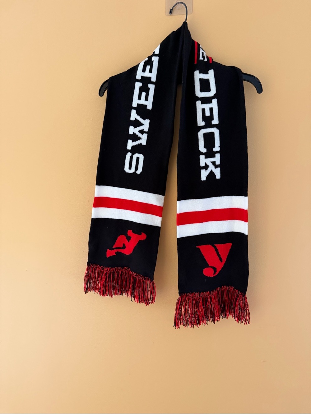 NJ Devils “ Sweep The Deck” gala scarf, exclusive! Black and red team colors